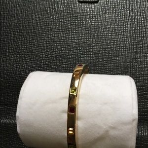 NWOT Goldtone bracelet with gemstones
